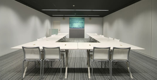 QTnet Fukuoka Data Center 1 (QD1) - Meeting room